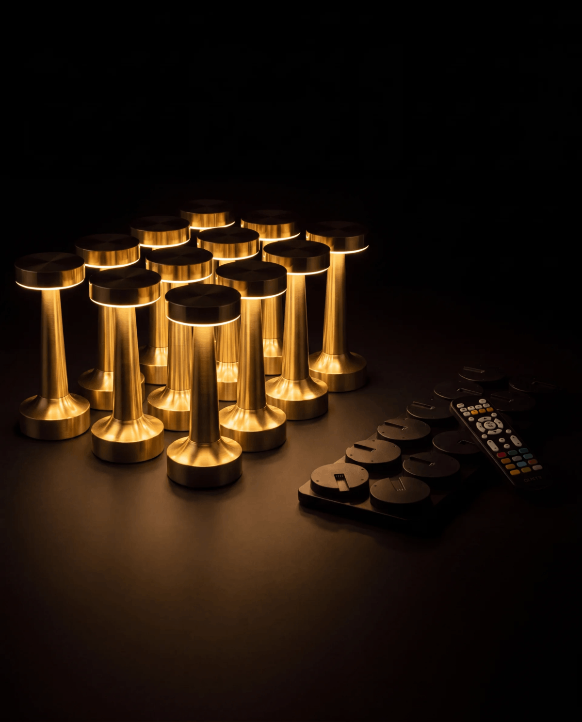 Liora | Set of 12 incl. Charging Station