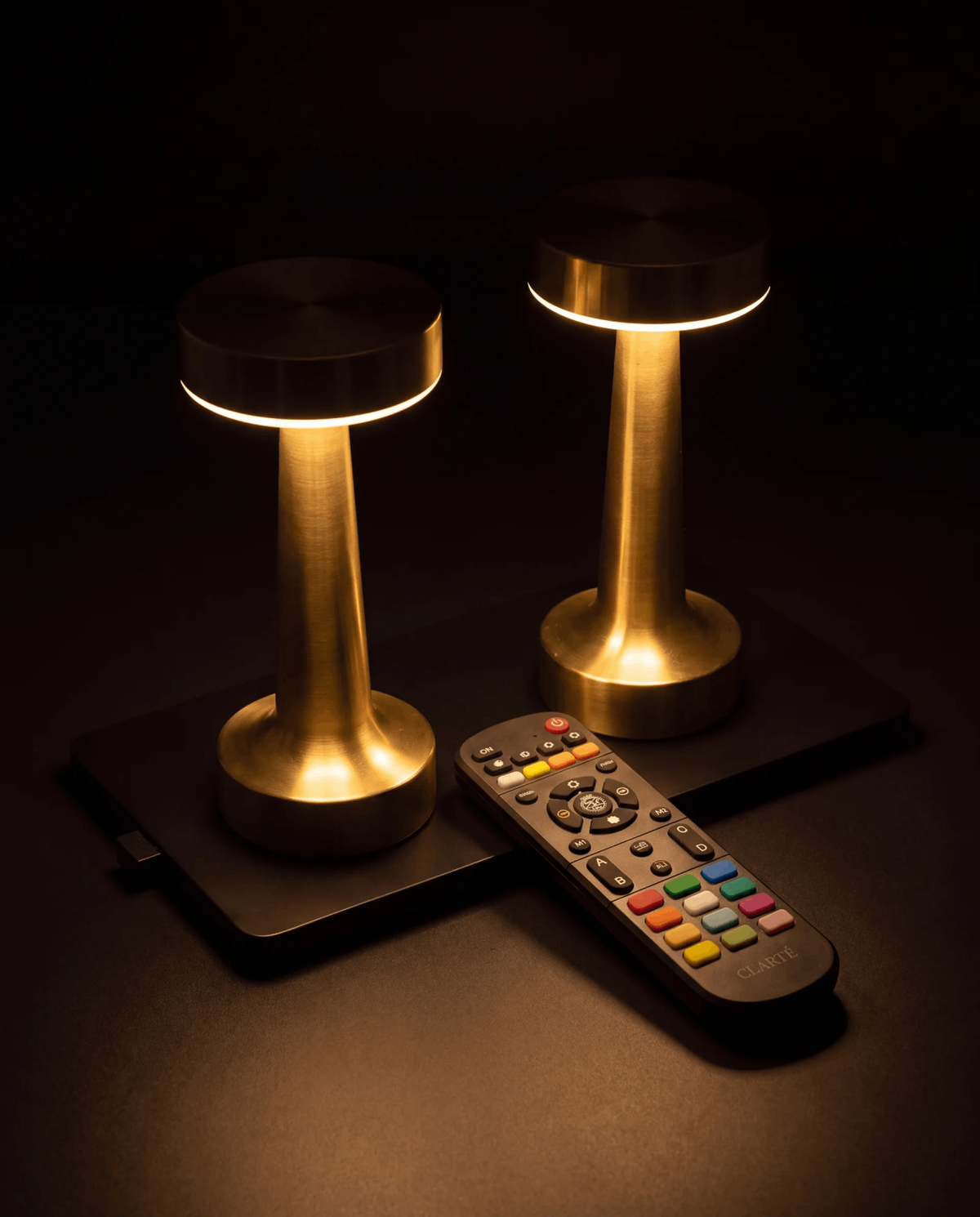 Liora | Set of 2 incl. Charging Station